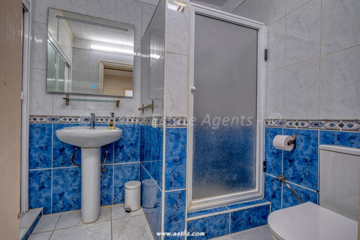 Image No.28-3 Bed Villa for sale