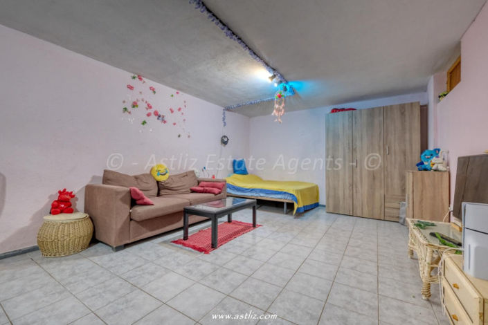 Image No.17-Commercial de 3 chambres à vendre à Playa San Juan