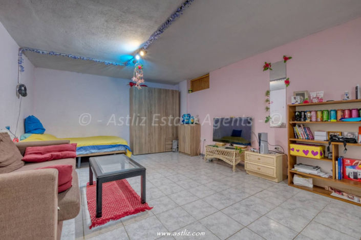 Image No.18-Commercial de 3 chambres à vendre à Playa San Juan