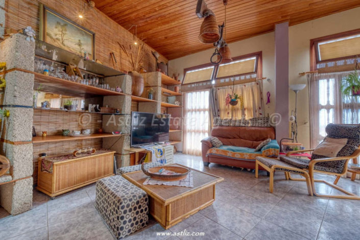 Image No.8-Commercial de 3 chambres à vendre à Playa San Juan