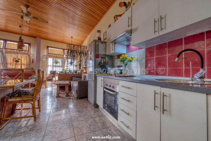 Image No.9-Commercial de 3 chambres à vendre à Playa San Juan