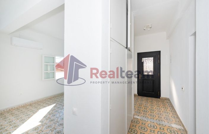 Image No.14-3 Bed Property for sale