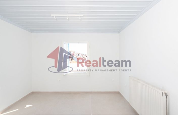 Image No.23-3 Bed Property for sale