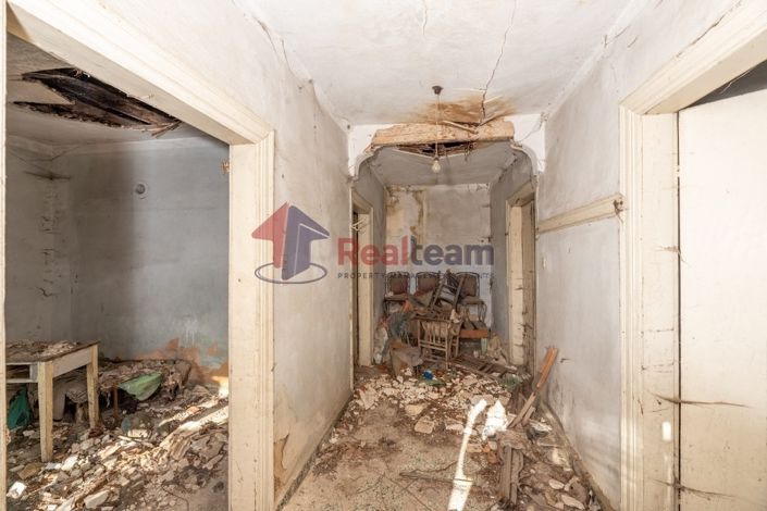 Image No.6-2 Bed Property for sale