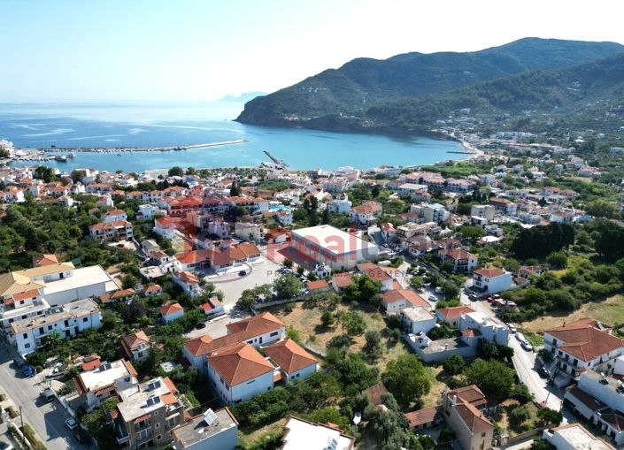 Image No.4-Propriété de 6 chambres à vendre à Chora