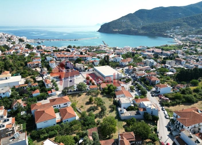 Image No.6-Propriété de 6 chambres à vendre à Chora