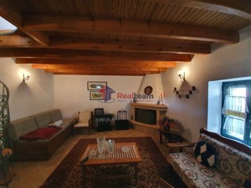 imgf9c13ed1-e77d-488a-992b-19c729dbfee1