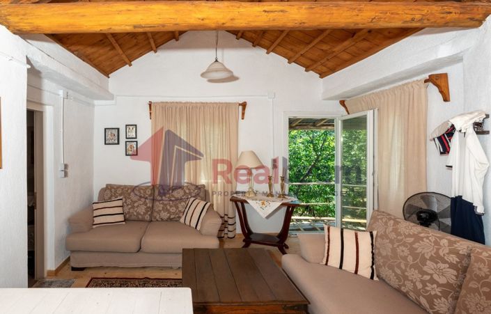 Image No.23-Propriété de 1 chambre à vendre à Chora