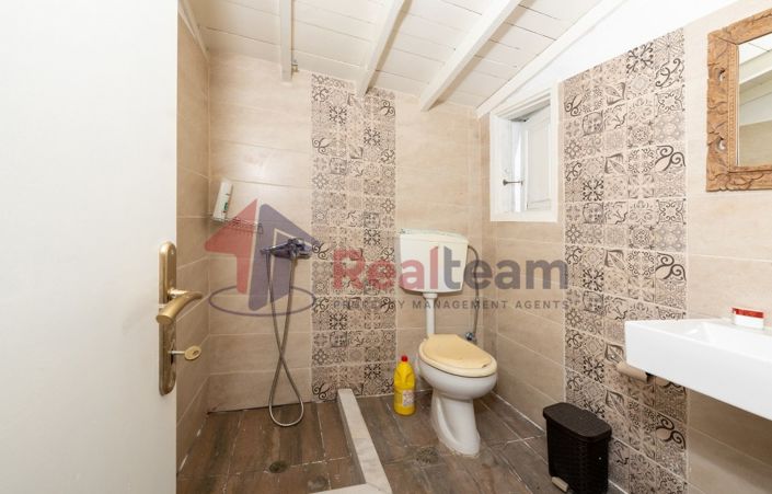 Image No.25-Propriété de 1 chambre à vendre à Chora