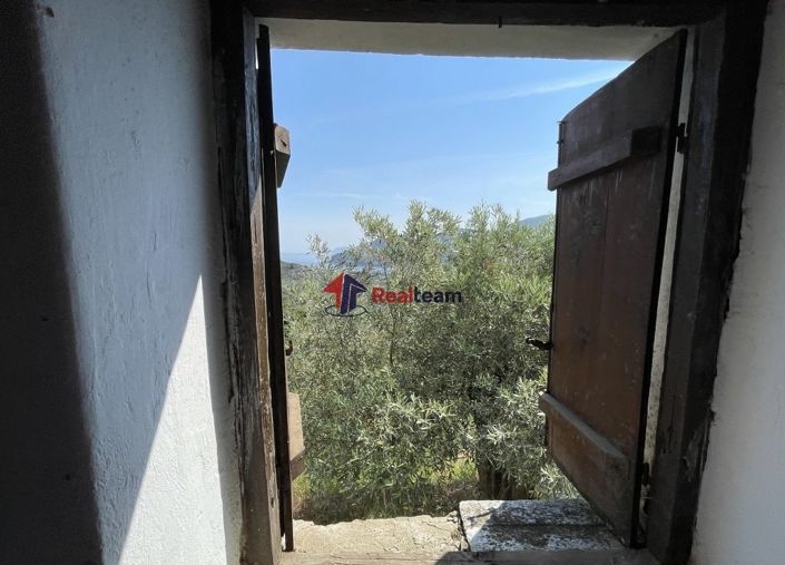 Image No.19-Propriété de 1 chambre à vendre à Chora