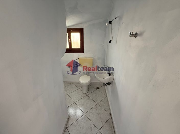 Image No.8-Propriété de 3 chambres à vendre à Lagonisi