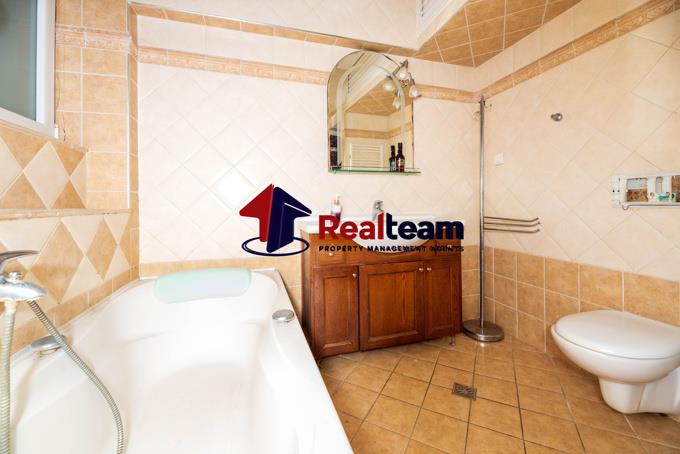 Image No.31-Propriété de 4 chambres à vendre à Nea Agchialos