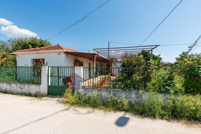 Image No.28-2 Bed Property for sale