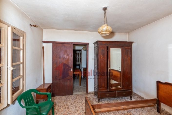 Image No.14-2 Bed Property for sale