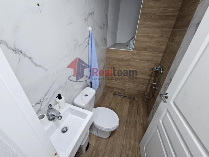 Image No.28-4 Bed Property for sale