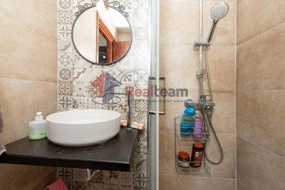 a73f9618aba24de8a801077d6667723a