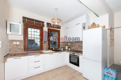 6cc84b40afc74a6783410621eaf41732