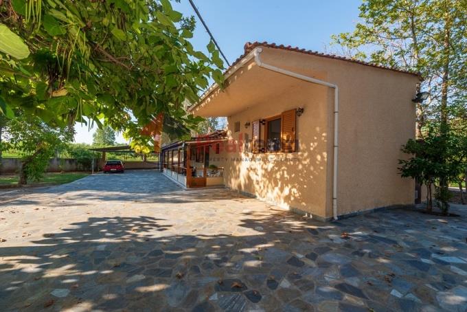 Image No.43-2 Bed Property for sale