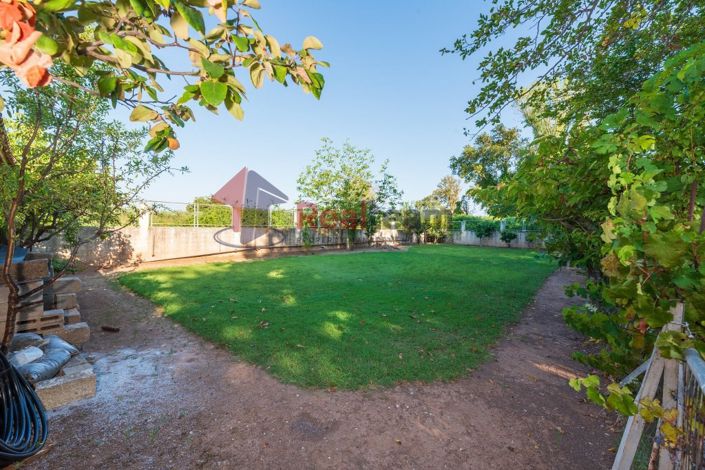 Image No.17-2 Bed Property for sale