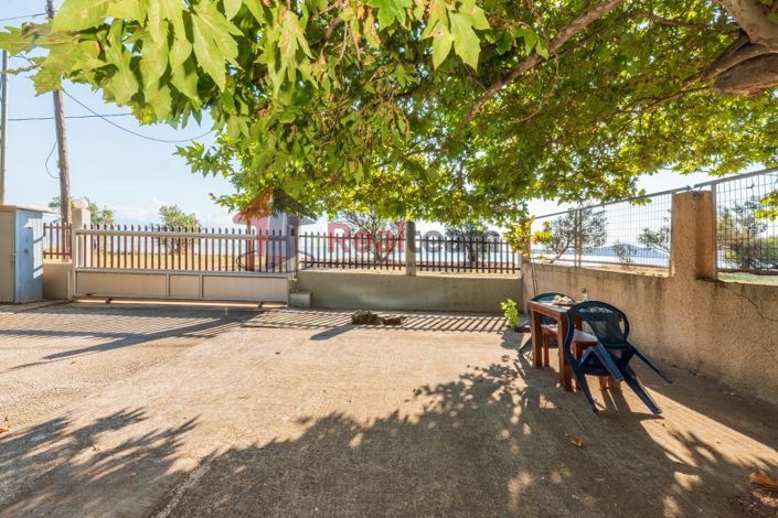 Image No.24-2 Bed Property for sale