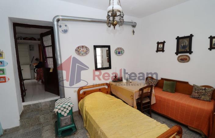 Image No.37-Propriété de 1 chambre à vendre à Chora