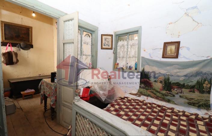 Image No.41-Propriété de 1 chambre à vendre à Chora