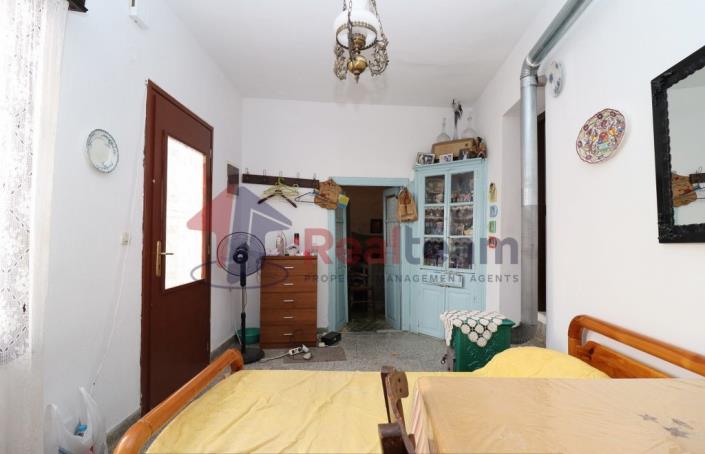Image No.44-Propriété de 1 chambre à vendre à Chora