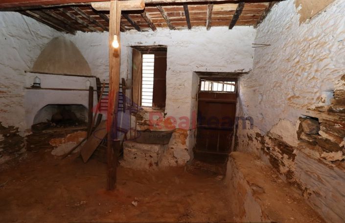 Image No.26-Propriété de 1 chambre à vendre à Chora