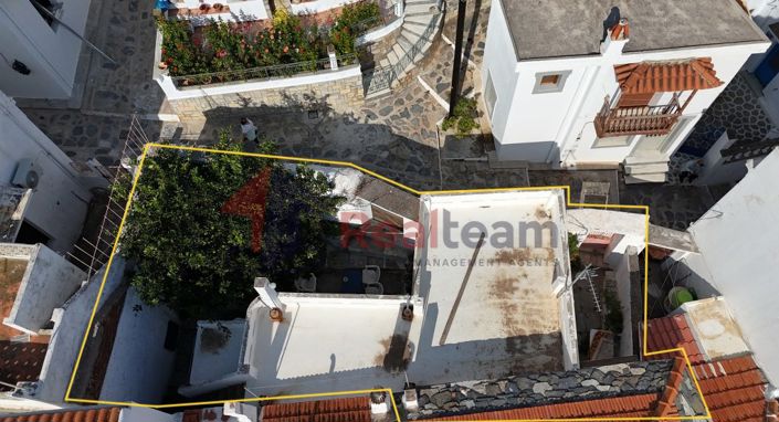 Image No.6-Propriété de 1 chambre à vendre à Chora