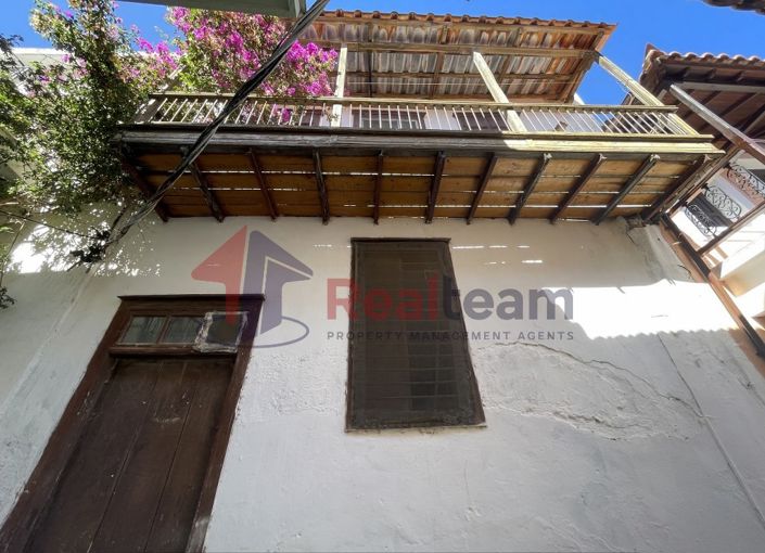 Image No.8-Propriété de 1 chambre à vendre à Chora