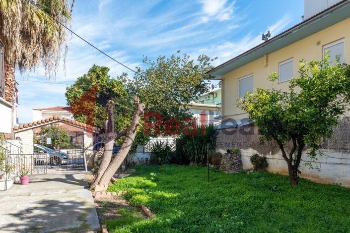 Image No.3-Propriété de 7 chambres à vendre à Nea Agchialos