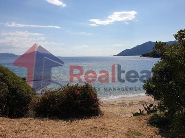 img2ec39ffe-944b-4223-b65d-68204832c4bd