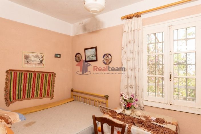 Image No.11-3 Bed Property for sale