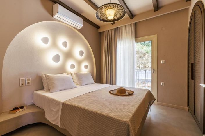 Image No.16-Propriété de 4 chambres à vendre à Chora