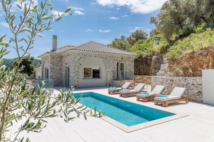 Image No.3-Propriété de 4 chambres à vendre à Chora