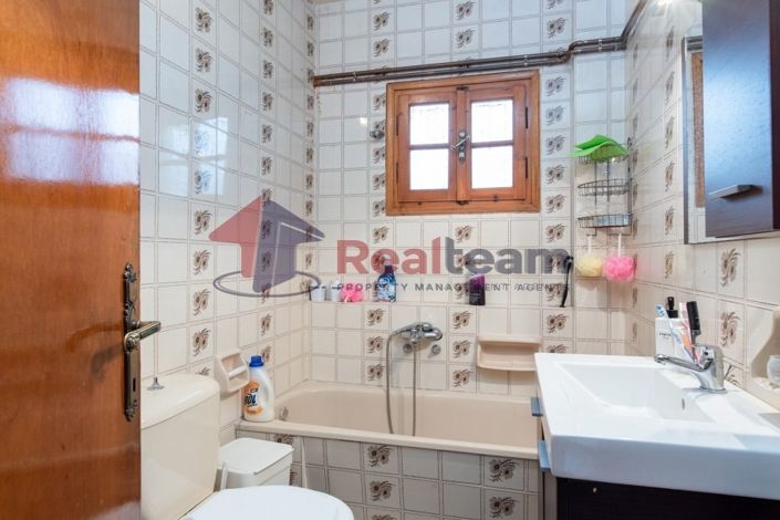 Image No.13-1 Bed Property for sale