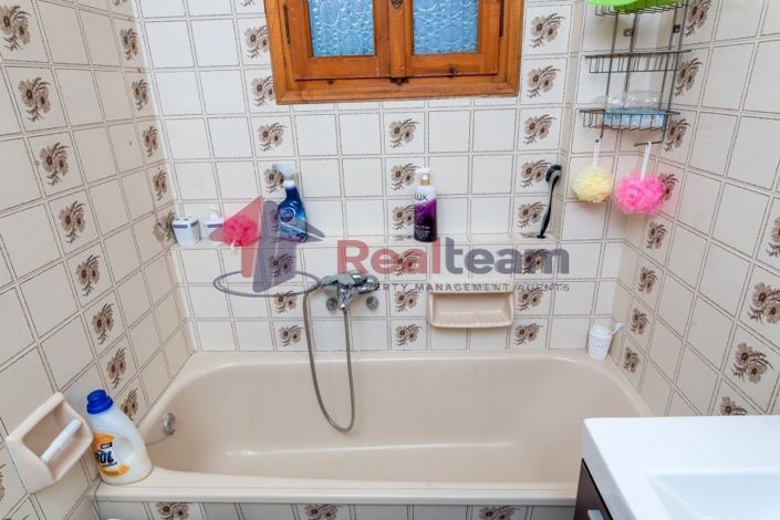 Image No.14-1 Bed Property for sale