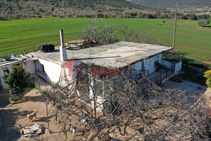 Image No.10-2 Bed Property for sale