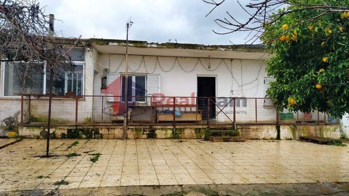 Image No.12-2 Bed Property for sale