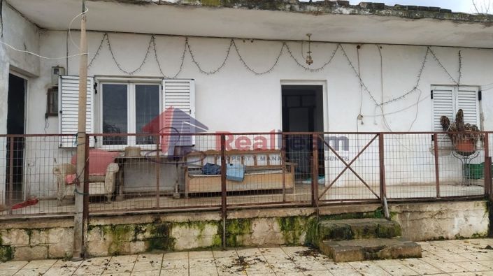 Image No.14-2 Bed Property for sale