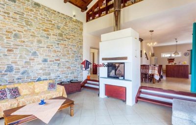 img7fe0e977-8b51-4a32-85fb-aa7edb844640