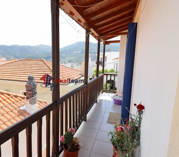 Image No.19-Propriété de 1 chambre à vendre à Chora