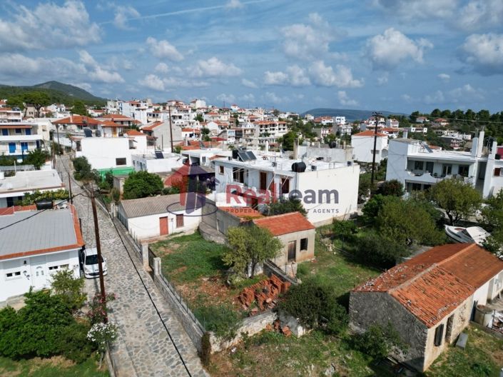 Image No.15-Propriété à vendre à Votsi