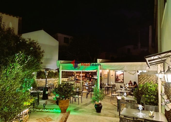 Image No.17-Propriété de 1 chambre à vendre à Chora