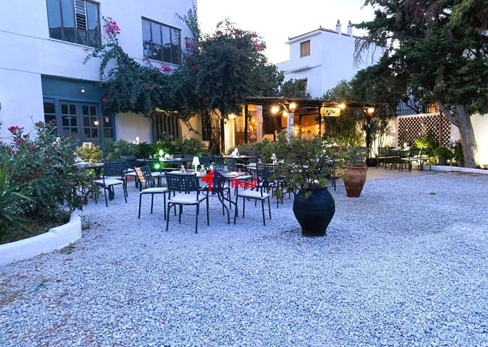 Image No.18-Propriété de 1 chambre à vendre à Chora