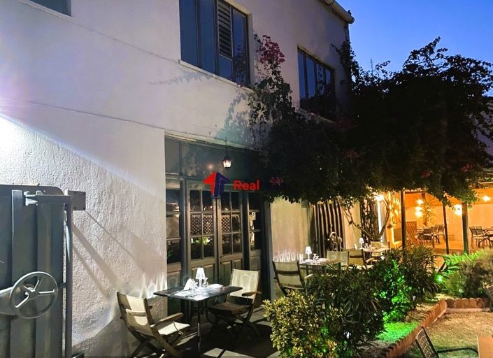 Image No.19-Propriété de 1 chambre à vendre à Chora