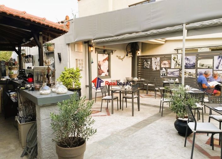 Image No.21-Propriété de 1 chambre à vendre à Chora