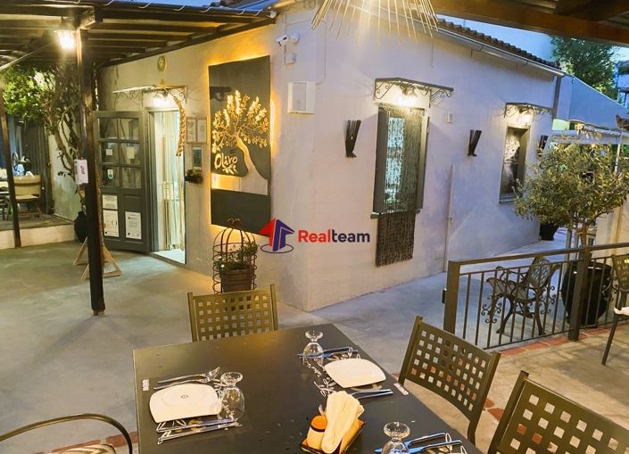 Image No.6-Propriété de 1 chambre à vendre à Chora