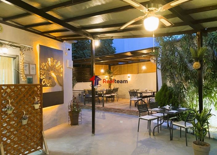 Image No.8-Propriété de 1 chambre à vendre à Chora