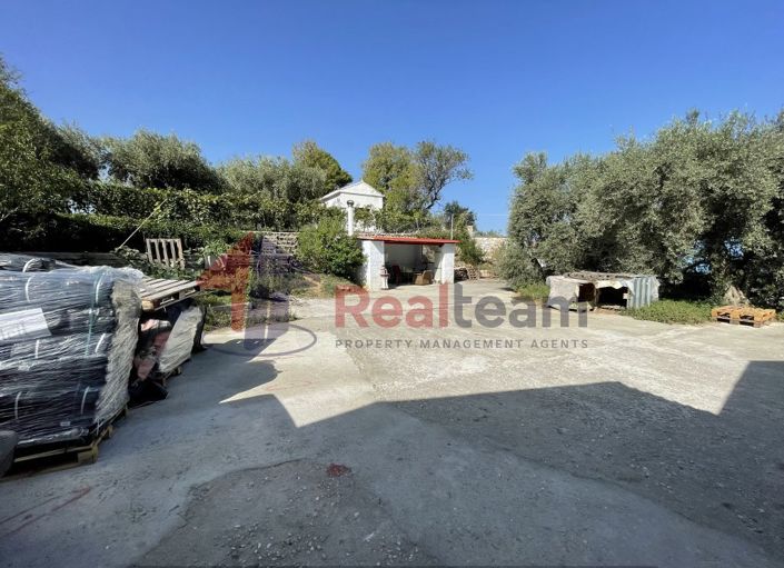 Image No.17-Propriété à vendre à Chora